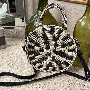 Mother’s Day Special -$15 price firm!  Straw purse